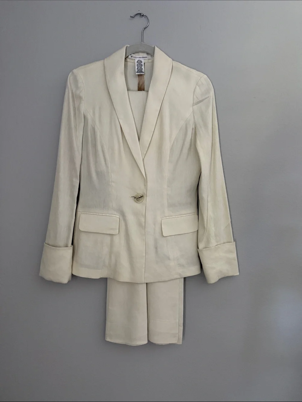Diane Von Furstenberg Cream Single-Button Shawl Collar Suit Jacket